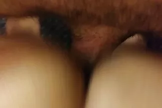 मैं गधा पर लड़कियों को सनी लियोन बीएफ मूवी चूमा.