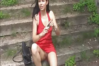 लेंस के माध्यम से देखो सनी लियोन के सेक्सी फुल मूवी ।