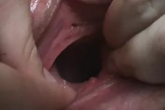 उन्होंने दो बैरल में एक रूसी वेश्या को चूमने सनी लियोन एक्स एक्स एक्स मूवी की पेशकश की