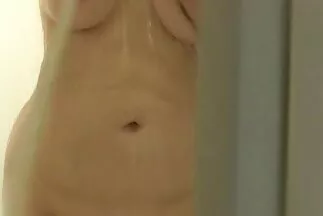 लूसी ली उसके पड़ोसी जॉनी के साथ यौन संबंध सनी लियोन सेक्सी मूवी वीडियो है