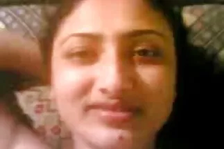 रसोई घर में छात्र बेरहमी सनी लियोन एक्स एक्स एक्स मूवी से एक चुंबन के साथ गड़बड़
